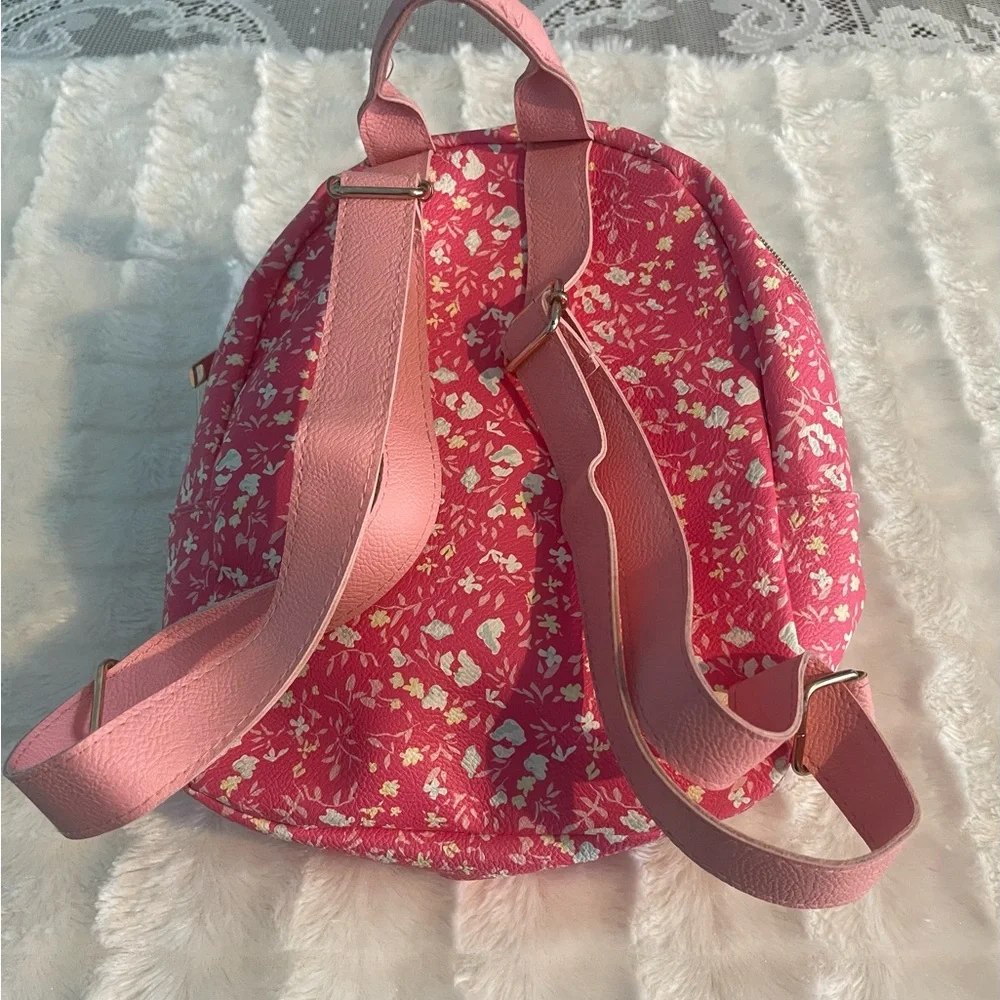 Jessica Simpson charming pink